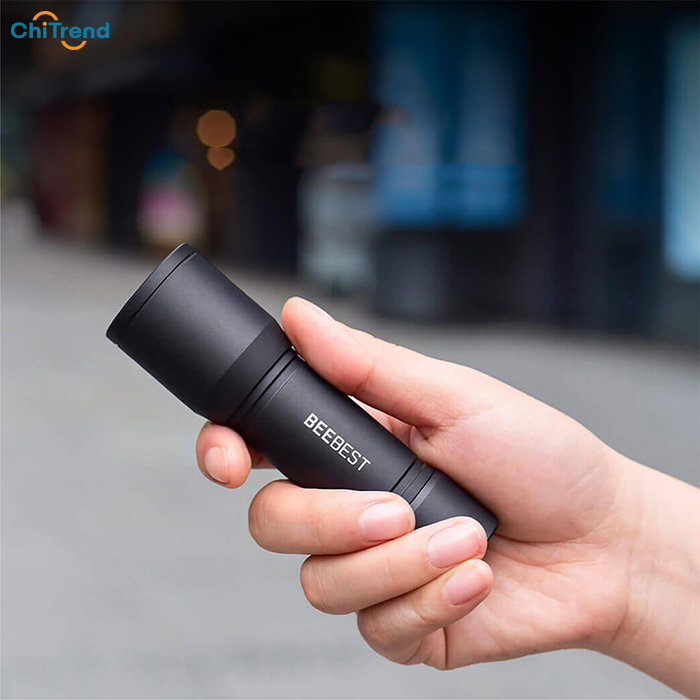 Đèn pin cầm tay Beebest F1P 1500mAh