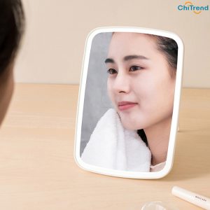 Gương trang điểm có đèn LED Jordan&Judy NV026