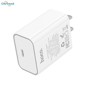 Cốc sạc nhanh Type-C Hoco C143 PD20W chân cắm US